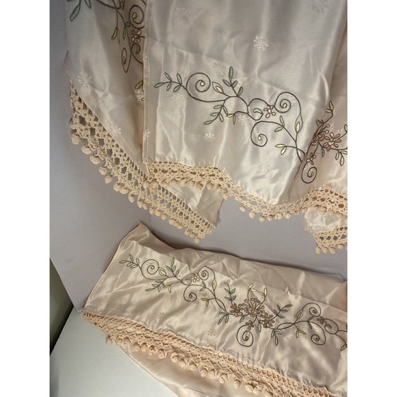 Curtains Blush Pink Embroidered Floral Swags Cottagecore Farmhouse Midcentury - Picture 9 of 12